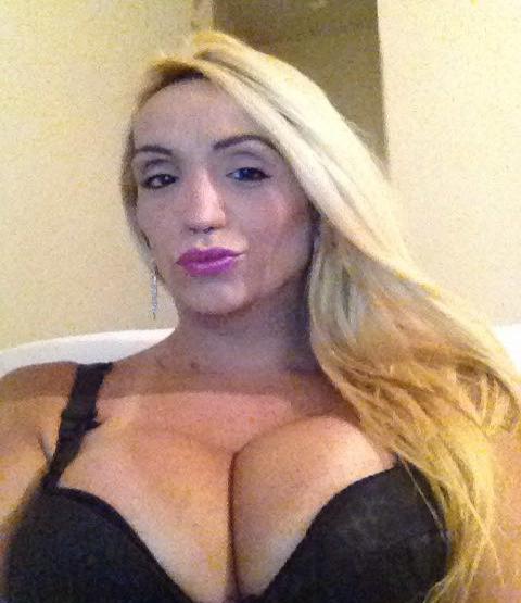 shemale RJ p Andressa Pfeifer 5847304